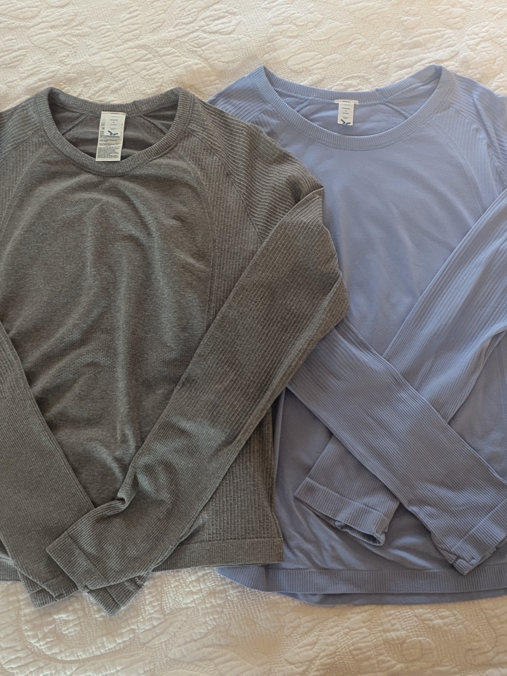 Women's  Old Navy Go Dry Long-Sleeve Athletic Shirt - Gray & Light Blue